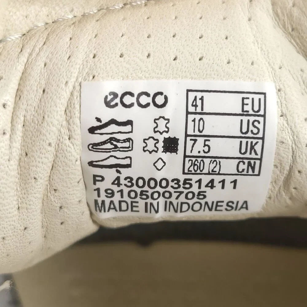 Ecco Casual Lace Up Outdoor Sneaker Shoe Womens Size 10 Gray White